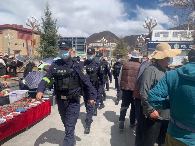 关于社区盾倒计时；西汉姆赛前绝杀压哨；细节引发关注；赛场秩序良好；年轻球员得到机会的信息